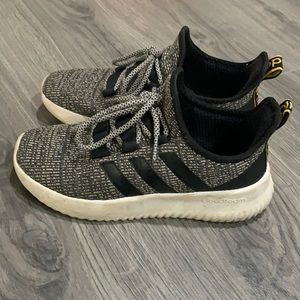 Adidas cloud foam shoes